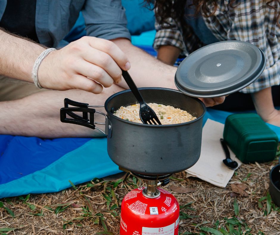 4 Como Usar um Fogareiro Camping com Segurança: Dicas Essenciais Para Iniciantes